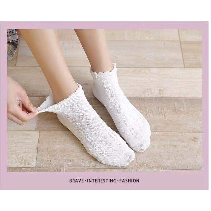 ภาพสินค้าถุงเท้าแฟชั่น สไตล์ญี่ปุ่นโลลิต้า มี2ความยาวให้เลือก ข้อสั้น/ข้อกลาง ลายขอบ ถุงเท้าสีดำ สีขาว NO.57 จากร้าน carina_shopping บน Shopee ภาพที่ 7