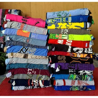 ภาพขนาดย่อของภาพหน้าปกสินค้าเสื้อยืด เสื้อยืดมือสอง USA ตัวละ 5 บาท จากร้าน tshirtbannok บน Shopee