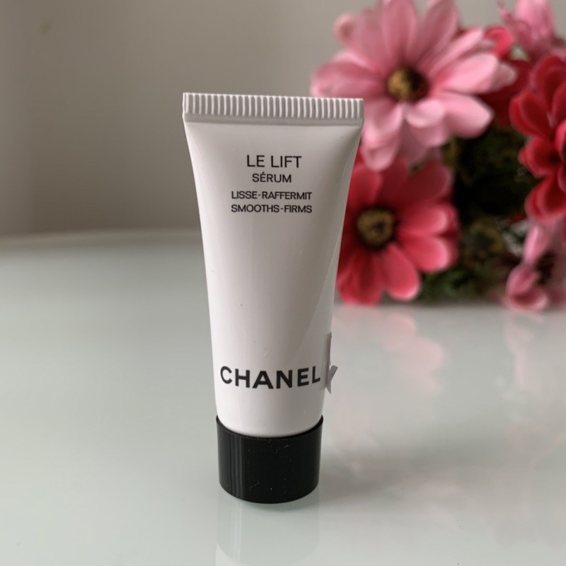 แท้💯 Chanel le lift serum 5ml  เซรั่มเสริมความเรียบเนียนและความกระชับให้ผิวหน้า