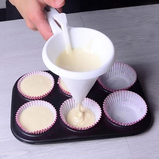 【AG】Batter Dispenser Portable Non-stick Plastic Handheld Kitchen Chocolate Funnel for Cupcakes