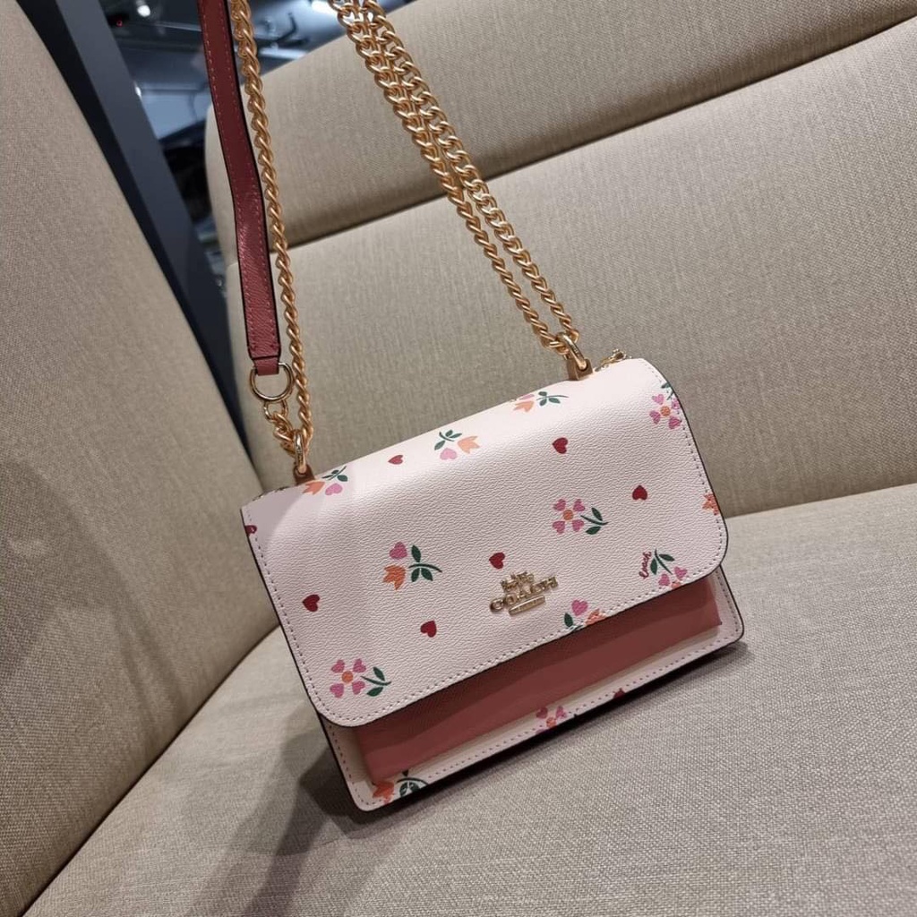 กระเป๋า-coach-c7596-klare-crossbody-with-heart-petal-print