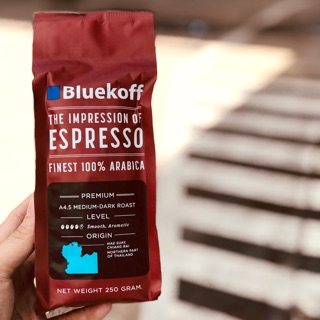 ภาพหน้าปกสินค้าBluekoff  เมล็ดกาแฟอาราบิก้า100% คั่วกลางค่อนเข้ม (250g) A4.5 ที่เกี่ยวข้อง