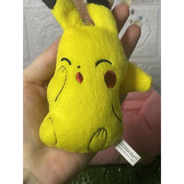 พวงกุญแจน้องปิกาจู-สีเหลืองสดใส-น่ารักมาก-มีตัวหนีบ-banpresto-2016-pikachu-pok-mon-keychain