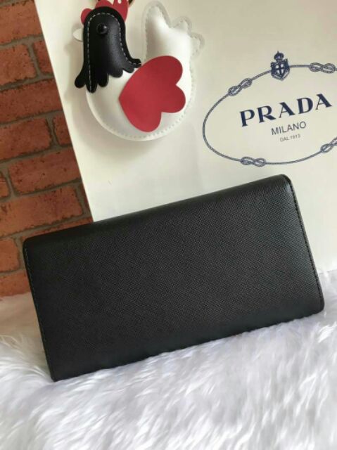 prada-หนังแท้