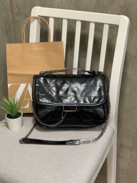 Zara soft rocker crossbody bag hotsell