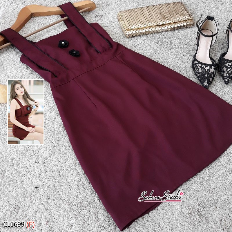 h1699-dress-เดรสสั้นทรงเข้ารูป-สายเอี้ยม-แต่งดอกไม้มุกช่วงอก-หลังสม็อคยืดยางยืด-มีซิปซ่อนหลัง-เอวไม่สม็อค-งานผ้าซาร่า