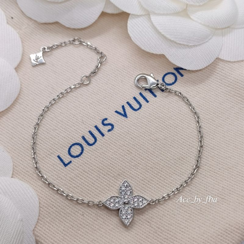 สร้อยข้อมือ-ต่างหูดอกหลุยส์-น่ารักมินิมอล-hiend-พร้อมส่ง