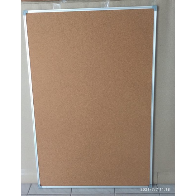 บอร์ดไม้ก๊อก-victory-memo-board-cork-board-80-120ซม-ขอบอลูมิเนียม