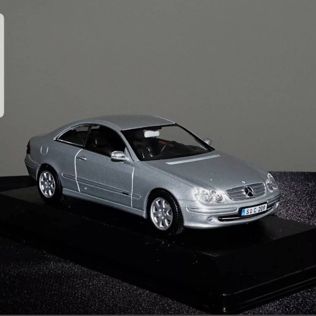 โมเดลรถ SILVER METALLIC MERCEDES BENZ CLK SPORT COUPE MODEL 2001 SCALE ...