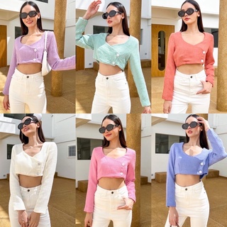 เปิดตัวรุ่นใหม่✨(450฿ฟรีส่ง) เตรียมตัวรับความปังแบบคุณหนูกันเลยค่า กับเสื้อครอปดีเทลกระดุมป้ายข้าง ผ้าทวีตเนื้อนุ่ม