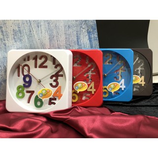 นาฬิกาแขวนติดฝาผนังรูปสี่เหลี่ยม นาฬิกา แขวนผนัง ดีไซน์น่ารัก สีสันสดใส น่ารักมาก ตัวอักษรใหญ่ อ่านเลขง่าย รุ่น YD2099