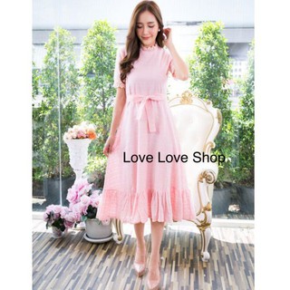 สวยหวาน!!! M-L Dress เดรสสีชมพูแขนสั้นผ้าฉลุลาย+สายผูกเอว งานป้าย Love Love
