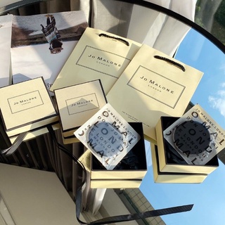 ภาพขนาดย่อของภาพหน้าปกสินค้าน้ำหอมบนรถ Jo Malone Scent to Go English Pear & Freesia 30gหอมเย็นชั้นสูงสมกับเป็นตำนาน Car Perfume Car Diffuse จากร้าน aoshen009.th บน Shopee