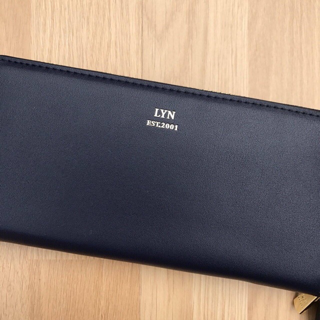 lyn-rosie-long-wallet-bag-outlet-สีกรม
