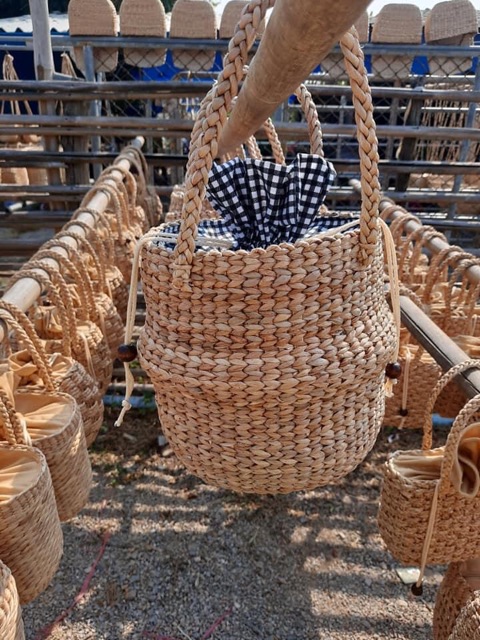 beach-bags-กระเป๋าผักตบชวา-กระเป๋าทรง-bucket-ตะกร้าผักตบชวา-กระเป๋าสาน-ของขวัญ-ของฝาก-งาน-handmade