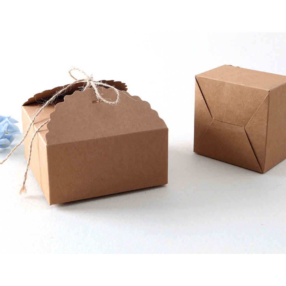 กล่องของขวัญ-ผูกโบว์-กล่องจัดเบรค-กล่องใส่ขนม-กล่องของชำรวย-ทรงสี่เหลี่ยม