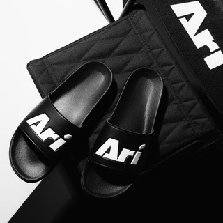 Ari Slide Sandals (Black)