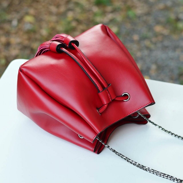 กระเป๋า-charles-amp-keith-bag