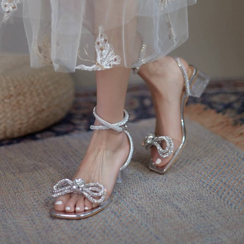 สุดฮอตในไอจี-รองเท้าผู้หญิงพร้อมโบว์ผีเสื้อคริสตัล