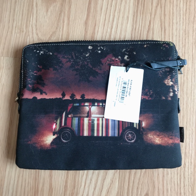 paul smith ipad