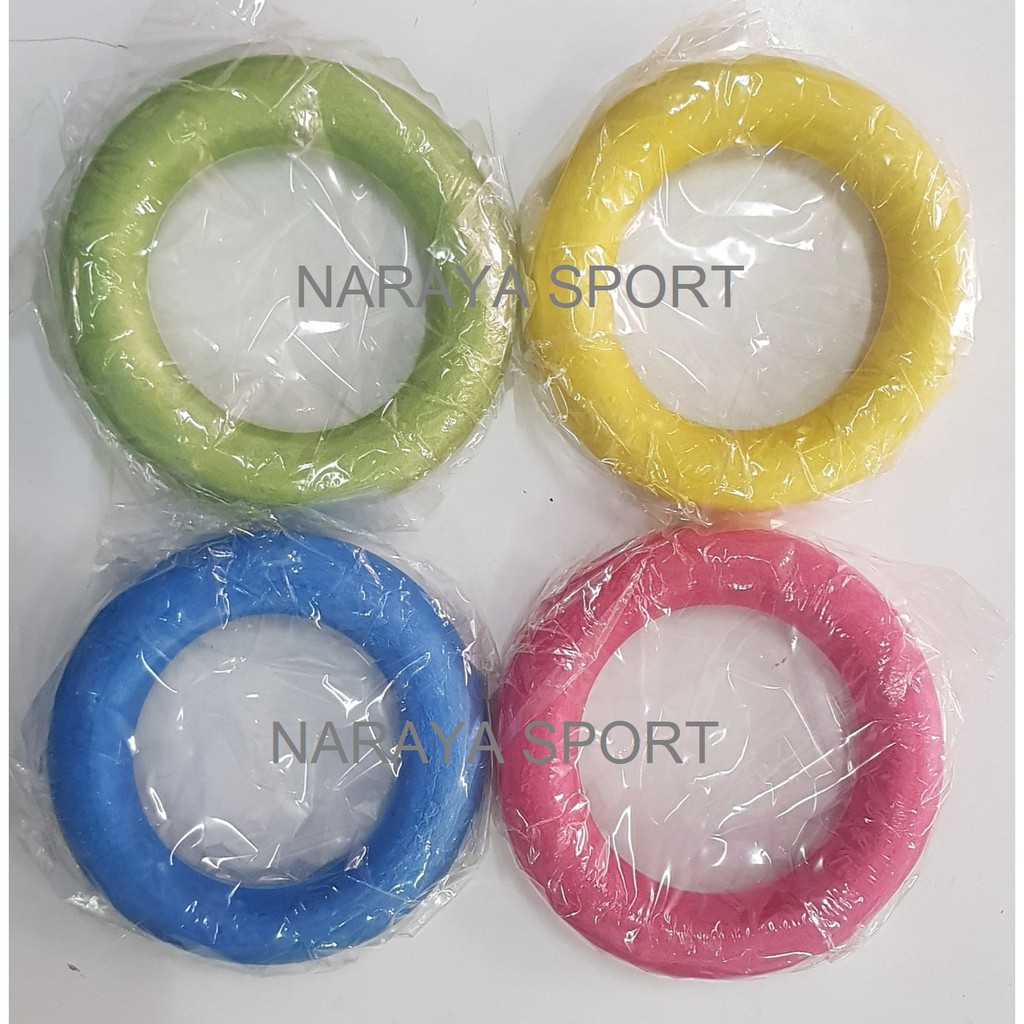 ภาพหน้าปกสินค้าห่วงยางโยน ของเล่นเด็ก สำหรับโยนเล่น จากร้าน naraya.2020 บน Shopee