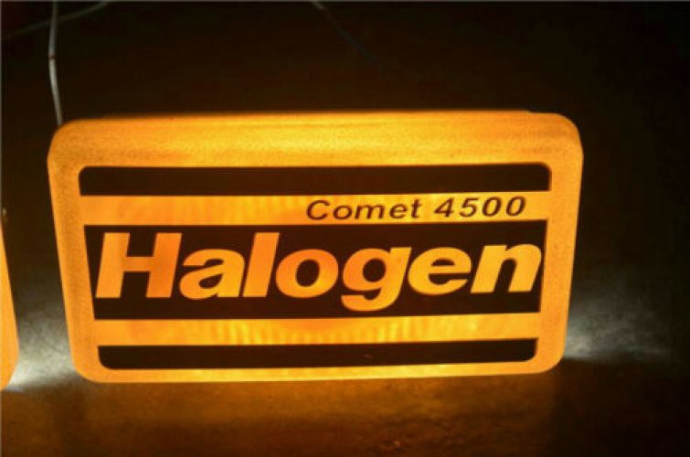 หลอดไฟตัดหมอกฮาโลเจน-12v-comet-4500-ke70-ae86-saga-สีเหลือง-2-ชิ้น