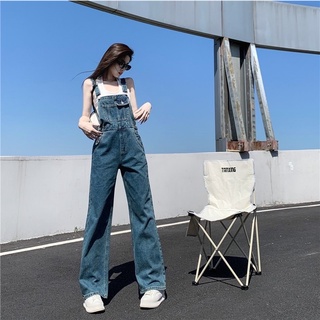 Many Jeans Overalls เอี๊ยมกางเกงยีนส์ขายาวเอวสูง งานปักตัวอักษร