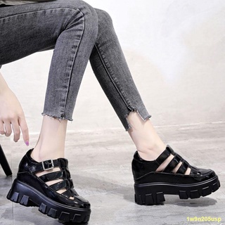 🎑จัดส่งด่วน # 🔥🔥Dad hole Baotou รองเท้าแตะผู้หญิงฤดูร้อนใหม่รองเท้าแพลตฟอร์มกลวงเพื่อเพิ่มความสูงของรองเท้าผู้หญิงทุก