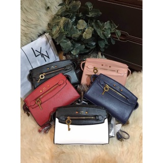 แท้💯% LYN VERA CROSSBODY BAG