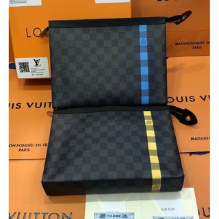 กระเป๋า​ถือ/คลัชท์​ Louis​Vuitton