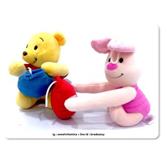ที่คล้องผ้าม่าน Winnie The Pooh และ Piglet (สินค้าใหม่ ของแท้ นำเข้าจาก Disney Japan คร้า)
