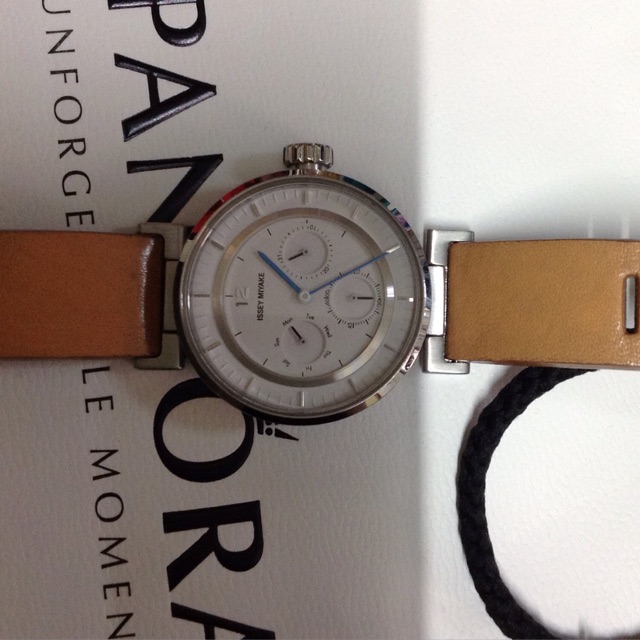 used-issey-watch