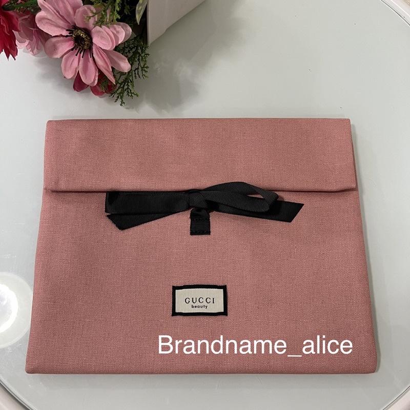 Pochette gucci beauty deals