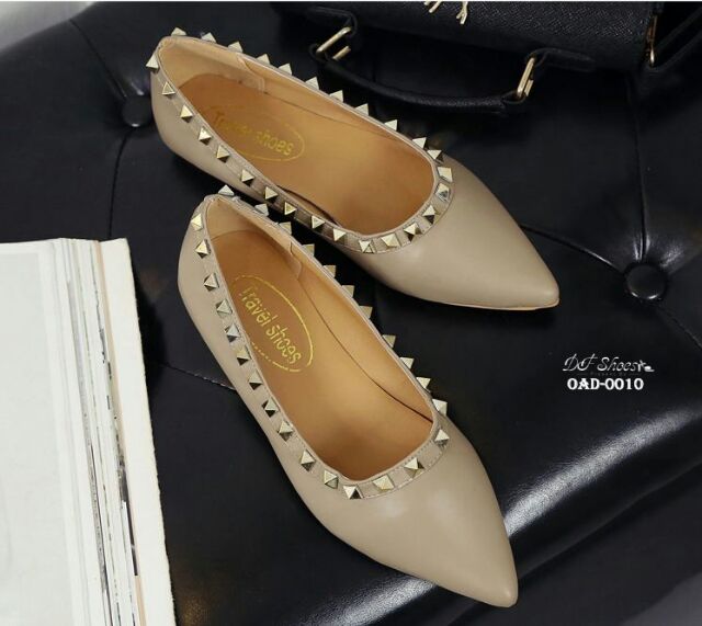 คัชชูส้นเตี้ยหัวแหลมนำเข้า-style-valentino