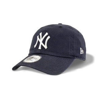 ภาพหน้าปกสินค้าNew era หมวก รุ่น CASUAL CLASSIC NEW YORK YANKEES NAVY ที่เกี่ยวข้อง