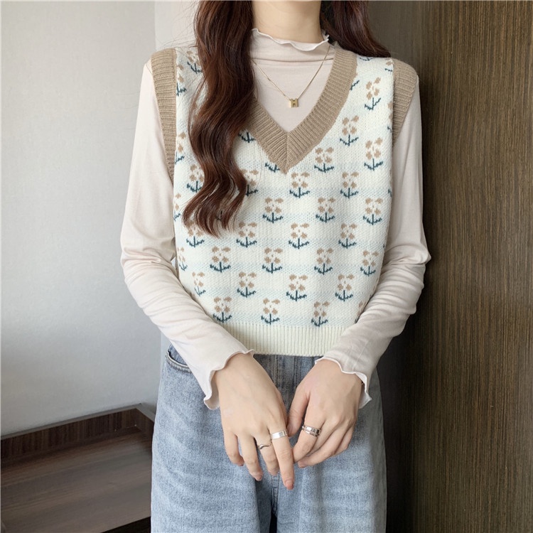 chemisegrace-พร้อมส่ง-เสื้อกั๊กไหมพรมเกาหลี-เสื้อกั๊กผ้าถัก-คอวี-ลายดอกไม้-แบบสวมหัว-น่ารักสุดๆจ้า-ทรงหลวม-23165