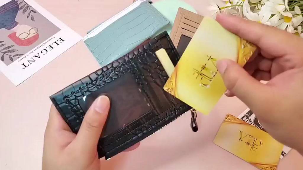 กระเป๋าสตางค์-กระเป๋าใส่เหรียญปั้มลายคลายหนังจระเข้-coin-purse