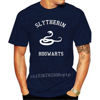 [S-5XL] เสื้อยืด ลาย Slytherin Varsity สําหรับผู้ชาย และผู้หญิง