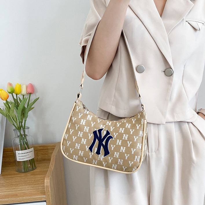 ภาพสินค้าสวยมาก MLB-NYกระเป๋าใต้วงแขนผู้หญิงคุณภาพสูงกระเป๋าสะพายวินเทจกระเป๋าถือ ยังไม่มีคะแนน จากร้าน thelegendme บน Shopee ภาพที่ 8