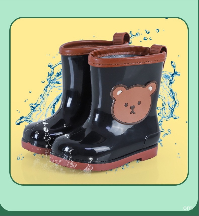 ภาพประกอบของ YA ZHOU LONG รองเท้ากันฝนเด็ก รองเท้าบูทกันฝนลายการ์ตูน กันลื่น พื้นนุ่ม กันน้ำ หมีน่ารัก เหมาะสำหรับเด็กชายและเด็กหญิง