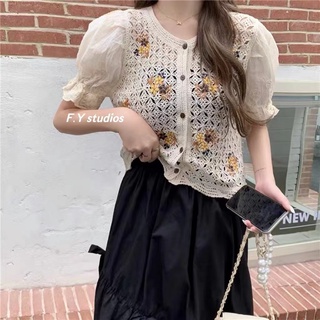 𝙁.𝙔 𝙨𝙩𝙪𝙙𝙞𝙤𝙨 พร้อมส่ง NO.161 ☆NEW ARRIVALS ☆เสื้อแขนสั้นผ้าฉลุลายลูกไม้น่ารักๆ ติดกระดุม สไตล์เกาหลี สำหรับผู้หญิง