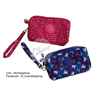 รูปภาพขนาดย่อของกระเป๋าคล้องมือ Kipling 3ช่อง มีลายลองเช็คราคา