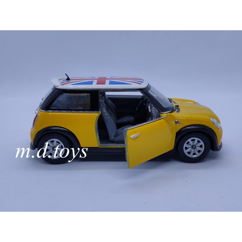 ภาพสินค้ารถโมเดลเหล็ก Mini Cooper S w flag printing จากร้าน m.d.toys บน Shopee ภาพที่ 3