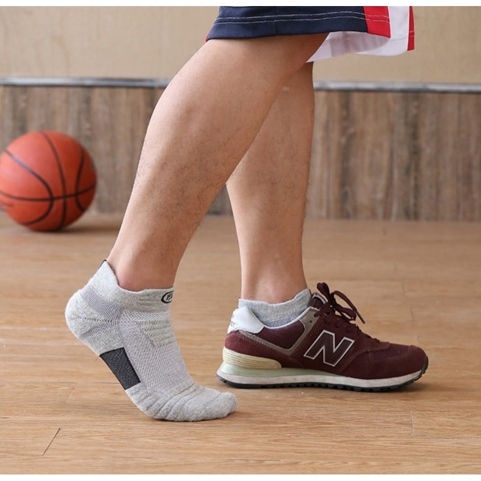 ภาพหน้าปกสินค้าถุงเท้าวิ่ง ถุงเท้ากีฬา Donlima 100% เลือกสีได้ มีของ พร้อมส่ง จากร้าน sportive_thailand บน Shopee
