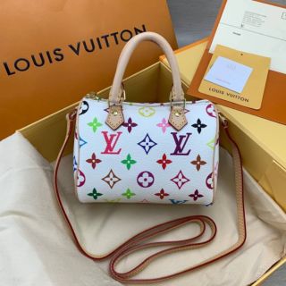 กระเป๋าสะพาย​ข้าง​ Louis​Vuitton​