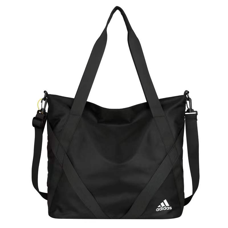 ADIDAS 42 cm. 17 cm. 38 cm