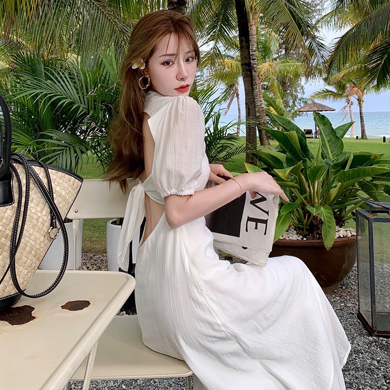 ac1239-พร้อมส่ง-แม๊กซี่เดรสแฟชั่นสีขาว-คอวี-โชว์หลังผูกโบว์-พริ้ว-ใส่ไปทะเล-ใส่ชิวๆ-สวยจ้า