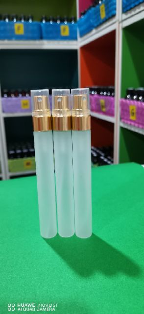 ขวดสเปรย์ปากกาขุ่นฝาทองขนาด-10-ml