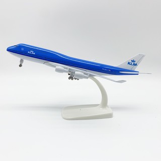 ภาพขนาดย่อของสินค้าโมเดลเครื่องบิน KLM 747 (Air Craft Metal Model) มีล้อ และขาตั้งโชว์ สวย ลำใหญ่ - ของขวัญ ของสะสม ของตั้งโชว์