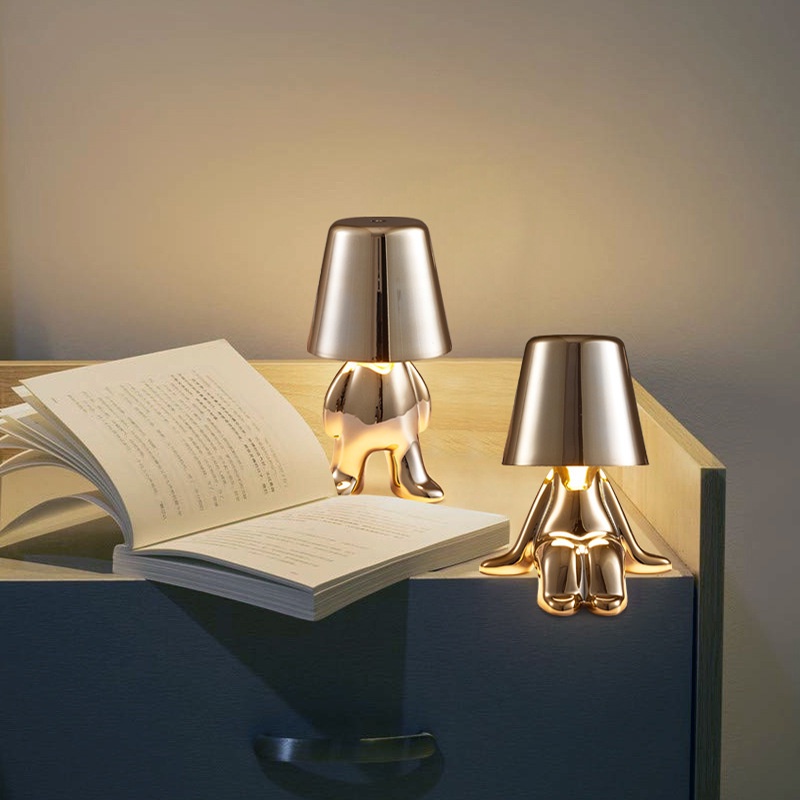 อิตาลี-little-golden-man-night-light-holder-creative-light-holder-decor-โคมไฟการ์ตูนโคมไฟตั้งโต๊ะ-modern-room-decor-bri